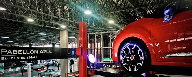 Días de destapes en Expomotriz | La totalidad de los pabellones que hacen parte de Plaza Mayor-Exposiciones están todo este fin de semana inundados con el sonido de los motores, el olor a nuevo y las expectativas de ventas superiores a 40 mil millones de pesos.
