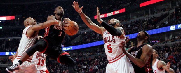 Los Bulls presentaron credenciales al título de la NBA | Reuters | Los Bulls de Chicago controlaron el juego de Dwyane Wade y LeBron James y se quedaron con la victoria este jueves en la ciudad de Chicago.
