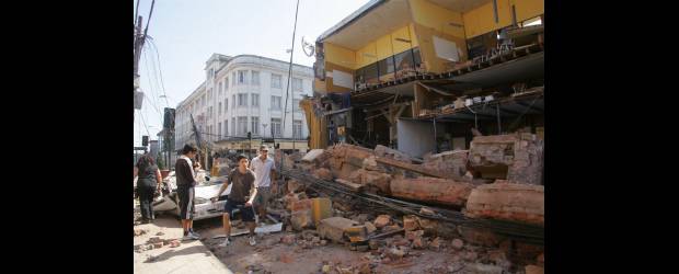 A buscar negocios en Chile y Haití | Archivo | La reconstrucción de edificios y viviendas en Chile y Haití, tras los terremotos recientes, abre posibilidades de negocios para empresas de la construcción.