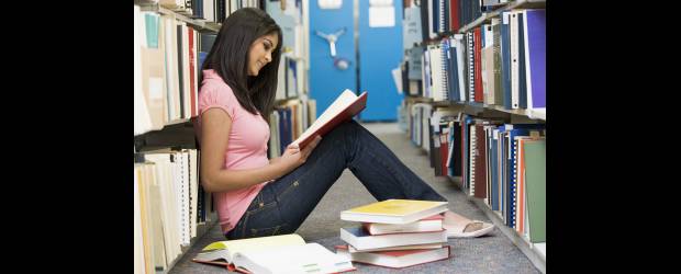 Ya se viene la Segunda Parada Juvenil de Lectura... alístate | Shutterstock | Además del los libros, habrá charlas sobre cómics, proyección de películas y hasta un ring de boxeo para que se debatan las ideas. Se presentará, también, la obra O Marinheiro, de Pessoa llevada a las tablas por el Matacandelas.