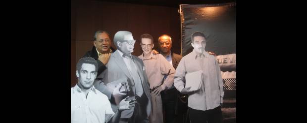 Desde La Cueva se promueve el cuento | Lilliana Vélez De Restrepo | Alumnos de las instituciones educativas Ciencia y Vida, Caracas y el Instituto Musical Diego Echavarría Misas participaron en el taller La literatura pinta bien , al igual que el pintor Camilo Sandoval. Arriba, de izquierda a derecha, Heriberto Fiorillo y Roberto Rubiano entre los fundadores de La Cueva.