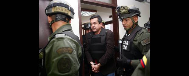 "Alberto", a la Modelo y Anncol fue bloqueada | Colprensa | Alias "Alberto Martínez" fue trasladado a la cárcel Modelo de Bogotá por orden del Juez 42 de Garantías, quien argumentó que "no existe razón para enviar el caso al exterior". Ayer a las 12:17 de la madrugada, Anncol fue bloqueada.