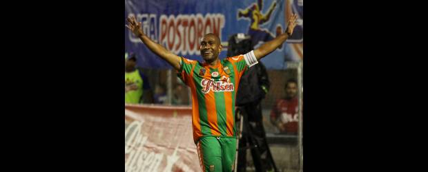 Electrizante definición de cupos | Róbinson Saénz | Néider Morantes volverá mañana al Envigado para asegurar la clasificación en la Liga Postobón-I que adelantará semifinal y final. El título se definirá en junio 15.