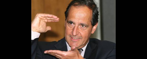 "A esta Ley solo deben temer los despojadores" | Archivo | Juan Camilo Restrepo, ministro de Agricultura, explicó que para la restitución de seis millones de hectáreas de tierras a unas 400.000 familias, la Ley de Víctimas crea tribunales agrarios con jueces y magistrados especializados.