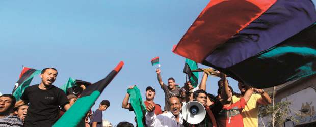 Libia despidió el Ramadán sin Gadafi | Anis Mili, Reuters-deribi, Libia | El mes de ayuno musulmán de Ramadán terminó ayer en la mayoría de los países árabes de Oriente Medio y dio paso hoy a la importante festividad de Eid al Fitr. Libia celebró con los demás países árabes por primera vez en 42 años.