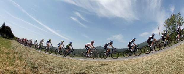 Fabio Duarte y José Serpa brillaron en la etapa del Giro | AP | El holandés Pieter Weening se llevó la etapa y el liderato, sobre el grupo de los grandes favoritos encabezado por los colombianos Fabio Duarte y José Serpa.