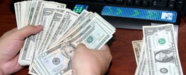 El dólar cerró la semana con leve aumento | Archivo | La tasa de cambio se mantuvo volátil esta semana. De acuerdo con los especialistas, el dólar se mantendrá en niveles de 1.750 pesos.