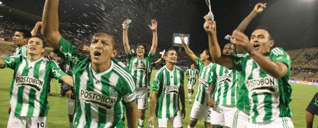 Septiembre verde inolvidable | Juan Antonio Sánchez | El septiembre que termina hoy será inolvidable para Nacional, ya que le ganó los dos clásicos al Medellín y se perfila para la semifinal de la Liga Postobón II. Anoche el triunfo fue 2-1 en el partido por la segunda fecha del torneo.