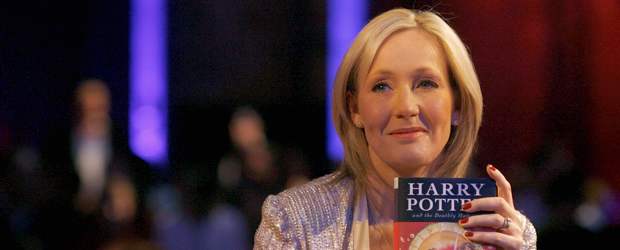 J.K. Rowling abrió su sitio web Pottermore | La web, www.pottermore.com fue lanzada un mes antes del estreno de la octava y última película de la saga Potter, el 15 de julio.