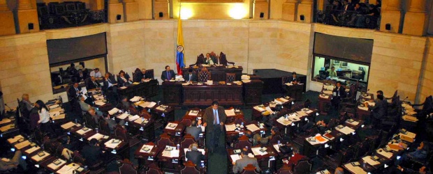 Favorable balance deja el legislativo | Archivo | Durante este primer periodo de sesiones se radicaron en la Cámara de representantes 156 iniciativas, de las cuales 134 correspondían a proyectos de ley, 16 actos legislativos, tres leyes estatutarias y dos leyes orgánicas.