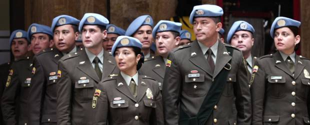 Policía Nacional enviará 15 uniformados más a Haití | Colprensa | Dos mujeres integran el cuerpo de cinco oficiales, siete suboficiales y tres patrulleros que cumplirán diversas tareas en la isla del Caribe.