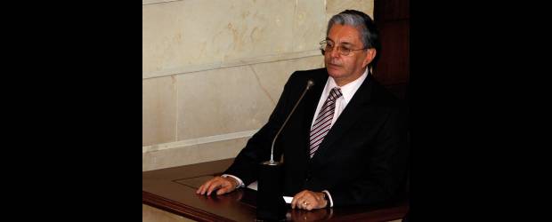 Colombia se sumó a la red anti-trata | Archivo | El ministro del Interior, Fabio Valencia, dijo que desde 2008 se han recibido 7.800 llamadas a la línea de información contra la Trata de Personas.