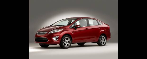 El Fiesta volvió totalmente deportivo | | Colores vivos en el exterior y contraste de tonalidades en su interior, le dan un tono atractivo. Ford planea vender 200 unidades mensuales este año.