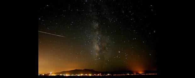 Las lluvias de estrellas de 2011 | Cortesía | Un meteoro de las Perseidas rasga el firmamento. Por lo general, es una de las lluvias de estrellas que más seguidores esperan.