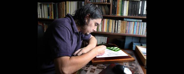 Esta es la liga secreta del cómic | Donaldo Zuluaga | Las historietas de Truchafrita y la Revista Larva , se pueden encontrar en la librería Palinuro.