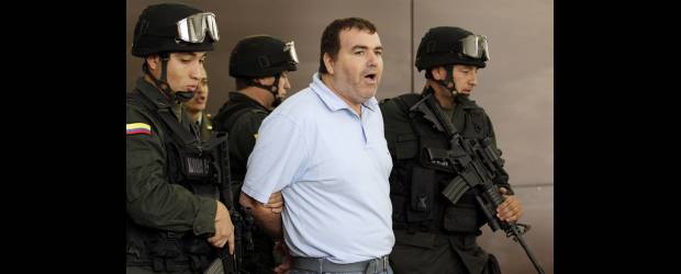 Por palabra empeñada de Santos, Makled irá a Caracas | Archivo | Con la determinación de extraditarlo a Venezuela, el presidente Juan Manuel Santos, despejó las dudas en torno a cual será el destino de Makled, conocido con el alias de "El Turco" y detenido el pasado 19 de agosto en Cúcuta, en zona fronteriza con Venezuela, y a quien reclaman los dos países.