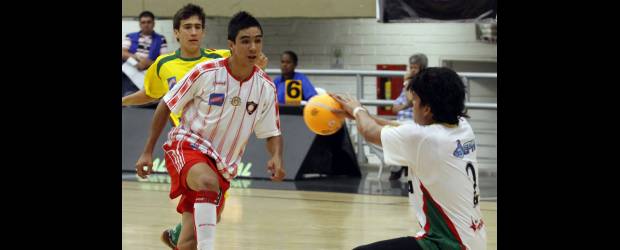 Bello puso a prueba su casta de campeón | Edwin Bustamante | Bello Innovar 80 consiguió su primera victoria en la Copa Postobón de fútbol de salón profesional al golear el pasado sábado 9-1 al Real Opita. La próxima fecha del torneo en el país está pactada para el próximo 13 de mayo.