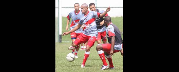 DIM quedó más confundido | Hernán Vanegas | Juan Guillermo Baena llegó a un acuerdo con los directivos y se fue del DIM. El mismo camino podrían seguir otros.