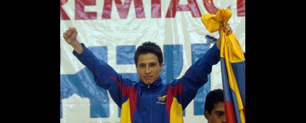 Andrés sí cumplió la promesa a sus padres | Cortesía La Patria | Andrés Rendón, de profesión arquitecto, le dio la medalla número 23 de oro a Colombia y se encargó de sacar la cara por los deportes de combate.