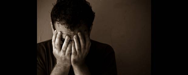 Drogas y ansiedad, retos en salud mental | Shutterstock | La investigación tomó como muestra a adolescentes hasta los 18 años (24,3 por ciento) y adultos hasta los 65 (75,7 por ciento). Se tuvieron en cuenta las 16 comunas de la ciudad y los corregimientos. El 80 por ciento de la población habita en las primeras. El 54 por ciento fueron mujeres y el 45% hombres.