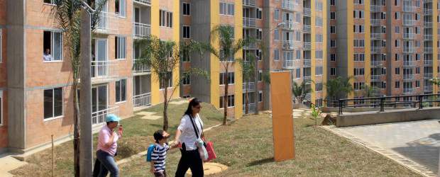 Nuevo Occidente pinta: sería Comuna 17 | Archivo | Las miles de familias que llegaron en los últimos meses a proyectos de vivienda, como la Villa Suramericana, hacen parte de las justificaciones de la Alcaldía para señalar al Nuevo Occidente como una Comuna más de la ciudad.