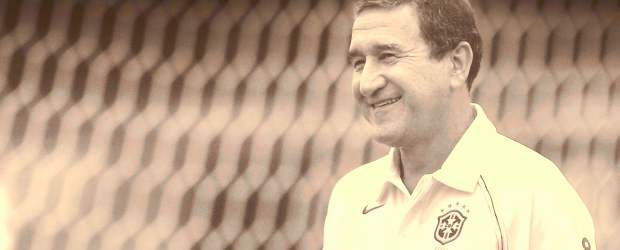Un oficio para Indiana Jone | Archivo | Carlos Alberto Parreira estará en su séptimo mundial, sexto como entrenador y quinto con un seleccionado distinto. Estará al frente de los Bafana Bafana de Sudáfrica, primer equipo africano que dirige, pues además de Brasil, estuvo con los asiáticos Emiratos Árabes Unidos, Arabia Saudita y Kuwait.