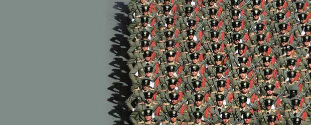 Informe sobre Irán esconde la guerra | Reuters - Teherán, Irán | La prensa iraní ha destacado que además de barcos, aeronaves, misiles y radares, Irán tiene a su servicio a las Fuerzas Armadas, el Cuerpo de Guardianes de la Revolución, los Voluntarios Islámicos y la Policía, para lanzar un ataque en masa.