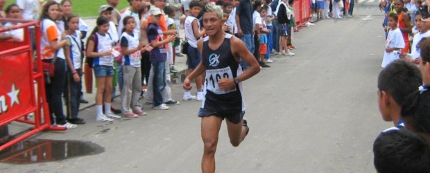 Los 21 kilómetros serán al ritmo del Punk | Archivo | Las mejores actuaciones en la Media Maratón de Medellín para Wilberto Morelos ocurrieron hace más de una década, cuando fue noveno y décimo en años consecutivos (1997 y 1998). Hoy dedica su tiempo a la música.