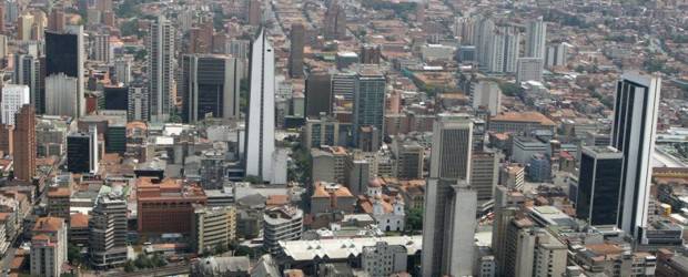 Arquitectura y urbanismo visto a través de Medellín | Medellín, una ciudad ejemplo de transformación social y urbanística.