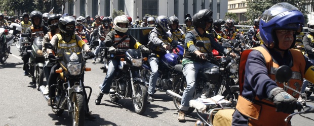 Protesta de motociclistas | Archivo | En Bogotá, cerca de 6.000 motociclistas participaron en la marcha convocada por Asomocol para protestar por el proyecto de ley 207.