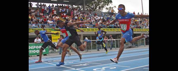 Colombia debe apoyar su semillero | Hernán Vanegas | Una de las pruebas más vibrantes ayer en el Gran Prix Internacional de atletismo fue la de los 100 metros, en la que el ecuatoriano Franklin Nazareno cruzó primero la línea de meta. Pese a este triunfo, los deportistas nacionales marcaron diferencia sobre los extranjeros en el estadio Alfonso Galvis de Medellín.