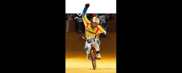Los micos sudafricanos le dan ánimo al bicicrós | Archivo | Mariana Pajón ganó el año pasado dos títulos en el Mundial de Australia. Este año debutará en la categoría élite. La paisa se recupera de una lesión.