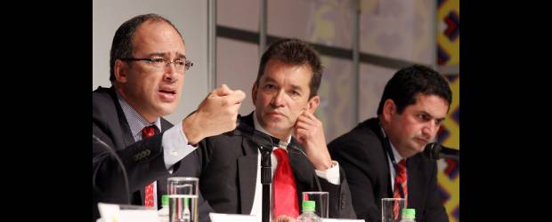 Reclaman Cert laboral para enfrentar el dólar |