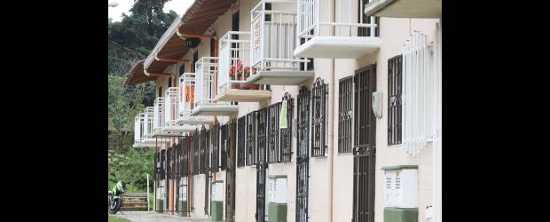En Robledo hay muchas viviendas para escoger | | El 84 por ciento de las unidades vendidas de junio a agosto hacen parte de las viviendas de interés social, es decir, su precio es inferior a $69.5 millones.