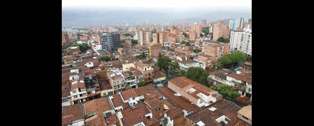 La América una comuna que cambió su cara | | El barrio La América es uno de los más representativos de la comuna 12, la cual en su totalidad ofrece en vivienda 269 unidades, las cuales están distribuidas en 18 proyectos residenciales.