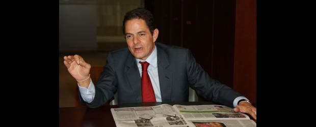Ecopetrol y Regla Fiscal, pendientes | Archivo | El ministro del Interior y de Justicia, Germán Vargas Lleras, dijo que es preocupante que algunos congresistas estén tramitando algunos impedimentos.
