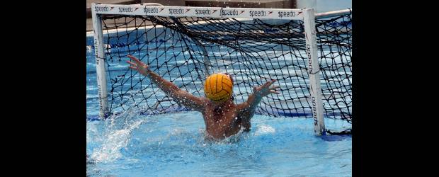 Juega la renovación del polo | Jaime Pérez | A las 3:00 p.m. se jugará el primer partido del Suramericano juvenil de polo acuático. El congresillo es hoy y habrá una capacitación para jueces en el Hotel Tryp. Aquí entrena Colombia.
