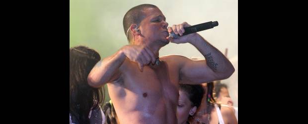 Residente quiere cantar en inglés | Archivo | René Pérez, conocido como Residente, vocalista de Calle 13, asegura que de incursionar como solista no abandonaría la banda que le dio fama.