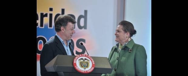 Clara López tiene 5 tareas | Cortesía Presidencia de la República | La alcaldesa (e) de Bogotá Clara López, es economista con tesis laureada de la Universidad de Harvard, en E.U. y abogada de la Universidad de los Andes.