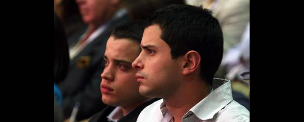 Archivan proceso contra hijos de Uribe | Archivo | Los hijos del expresidente Álvaro Uribe Vélez, Tomás y Jerónimo, siempre sostuvieron la tesis de que nunca actuaron de manera ilegal en este proceso, tal y como lo confirmó el Tribunal Administrativo de Cundinamarca en su fallo.
