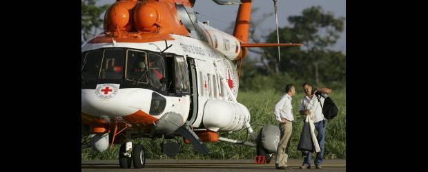 Tosar pasó de la celda a la selva | AP | La película Operación E contará la historia de la Operación Emmanuel, en la que se rescató al hijo de Clara Rojas y que se llevó a cabo entre los gobiernos de Venezuela y Colombia. Estuvo a punto de fracasar cuando se conoció la noticia de que las Farc no tendrían en su poder al menor.