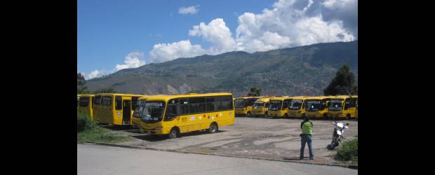 Levantan el paro en tres rutas de Castilla | El Colombiano | El paro de tres rutas de la empresa Transmedellín & Transcastilla fue levantado ayer con la mediación de la Secretaría de Tránsito.