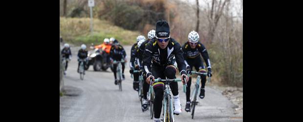 Los escarabajos emprenden nueva aventura | Cortesía Fedeciclismo-lombardía, Italia | Fabio Duarte es cabeza de formación para el GP de Etruscos, primera competencia que afrontará el Colombia-Coldeportes en la campaña europea. Nueve corredores más acompañarán al cundinamarqués. La prueba es llana. Juan Pablo Forero es la carta a guardar para el remate final de los 178 kilómetros.