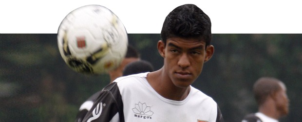 Los novatos son de primera | Róbinson Sáenz | Hijo del barrio El Salvador, en donde vive aún, Yulián Mejía es uno de los mejores prospectos de Envigado para 2011.
