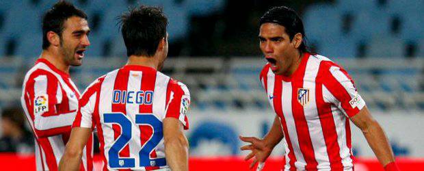 El Tigre Falcao anotó tres en la liga española | Cortesía Atlético de Madrid | El Tigre celebra uno de sus tantos y se llevó el balón del partido.