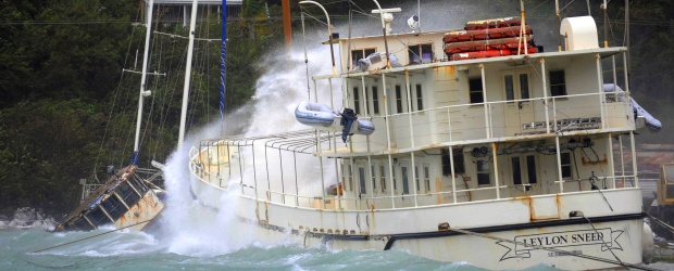 Peligroso Huracán Earl asustó al Caribe | AP