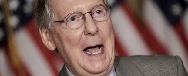 Congreso y Casa Blanca estarían cerca de un acuerdo para elevar techo de la deuda | AP | El líder de la minoría republicana en el Senado, Mitch McConnell, hizo el anuncio del posible acuerdo.