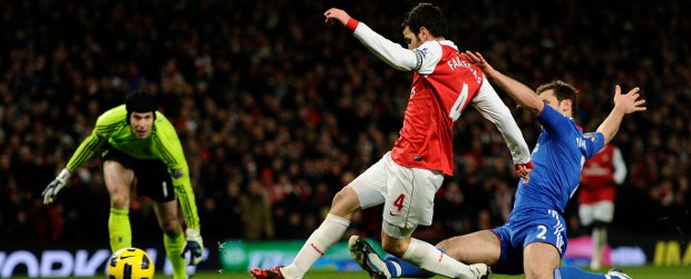 Cesc recuperó la estima del Arsenal y hundió al Chelsea | Reuters | Arsenal superó este lunes 3-1 a Chelsea en el Emirates.