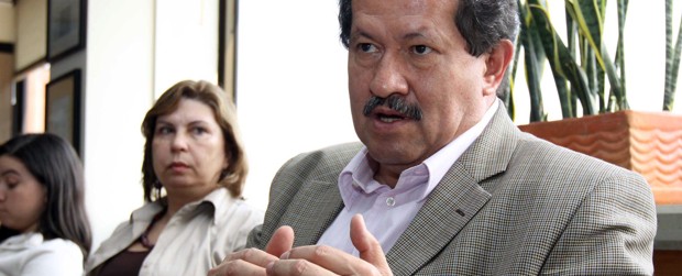 Angelino Garzón: OIT elige este lunes nuevo director general | Este lunes se conocerá el nombre del nuevo director general de la OTI, cargo al que aspira el vicepresidente de la República, Ángelino Garzón.