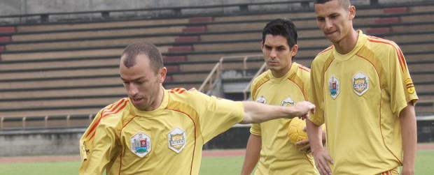 Águilas y verdolagas entran al colador | Donaldo Zuluaga | La experiencia ha sido vital en los progresos de Itagüí en el Torneo y Copa Postobón. Este equipo le apuesta a los dos campeonatos y por ello conformó una nómina amplia. Nacional también se juega dos opciones en la actual etapa.